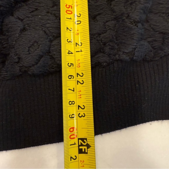 VINCE Black Long Sleeve Silk & Cotton Women's  Top Medium Fabulous $195 - Picture 7 of 10